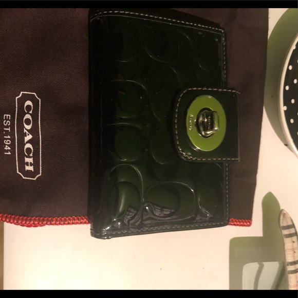 Coach Handbags - Small Coach wallet Coach Handbags - Small Coach wallet